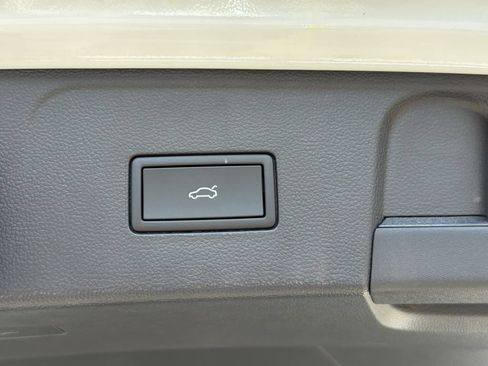 New 2026 Volkswagen Atlas SEL AWD/4WD image 16