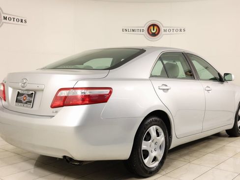 Used 2009 Toyota Camry LE image 3