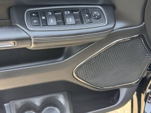 Used 2023 RAM 1500 Limited w/ Trailer Tow Group image 16