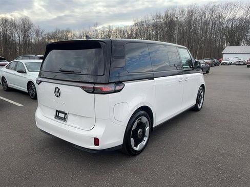 New 2025 Volkswagen ID. Buzz Pro S image 3