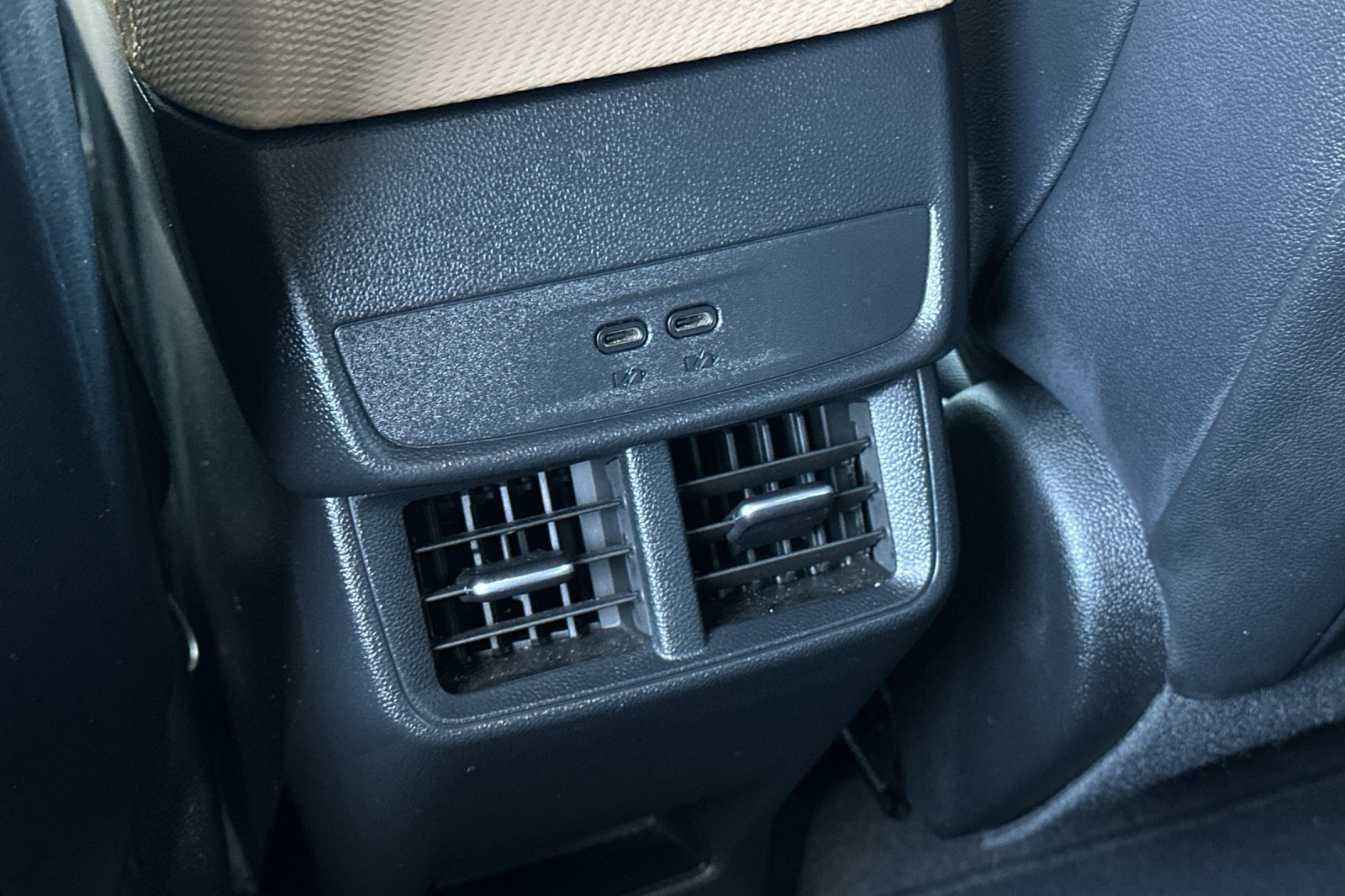 Used 2025 Chevrolet Equinox ACTIV w/ Safety and Technology Package AWD/4WD image 15