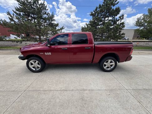 Used 2014 RAM 1500 Express AWD/4WD image 3