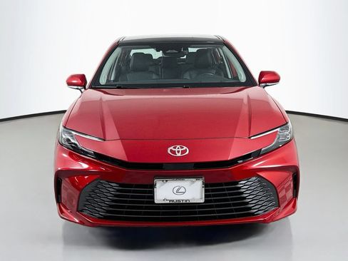 Used 2025 Toyota Camry XLE w/ Premium Package FWD image 2