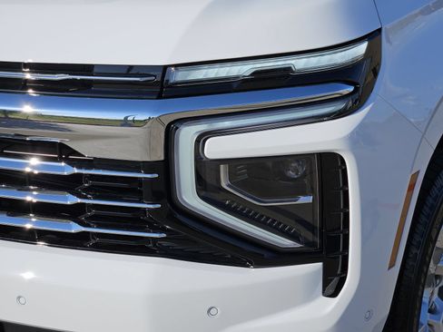 New 2026 Chevrolet Suburban LT w/ Comfort Package RWD image 10