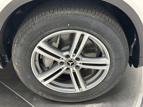 Used 2021 Mercedes-Benz GLC 300 image 13