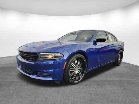 Used 2018 Dodge Charger SXT w/ Blacktop Package image 19