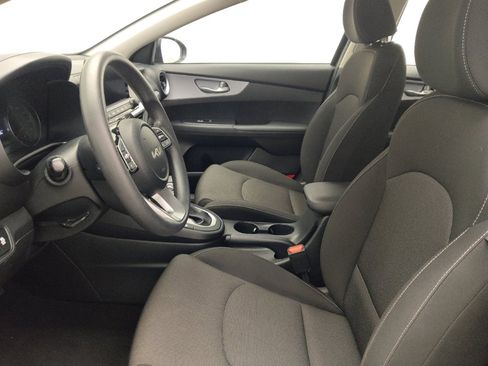 Used 2024 Kia Forte LXS FWD image 17