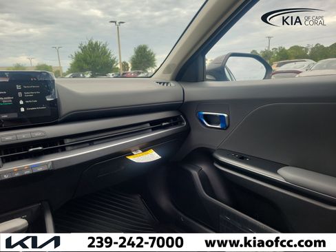 New 2026 Kia K4 FWD image 16