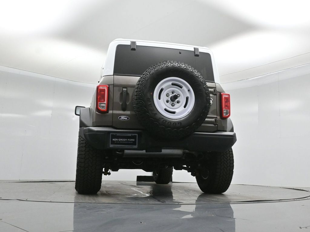 Certified 2026 Ford Bronco Heritage Edition AWD/4WD image 48