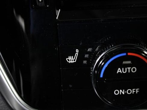 Certified 2023 Nissan Rogue SL image 25