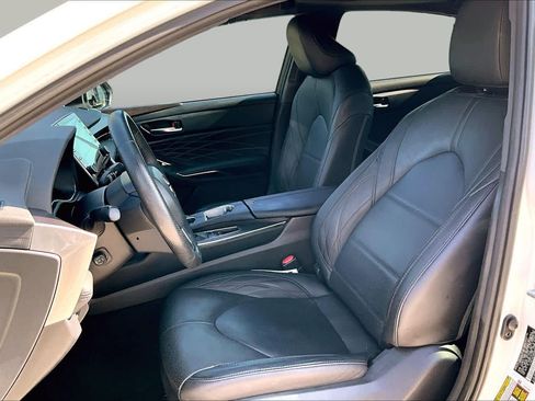 Used 2021 Toyota Avalon Limited w/ Advanced Safety Package FWD image 8