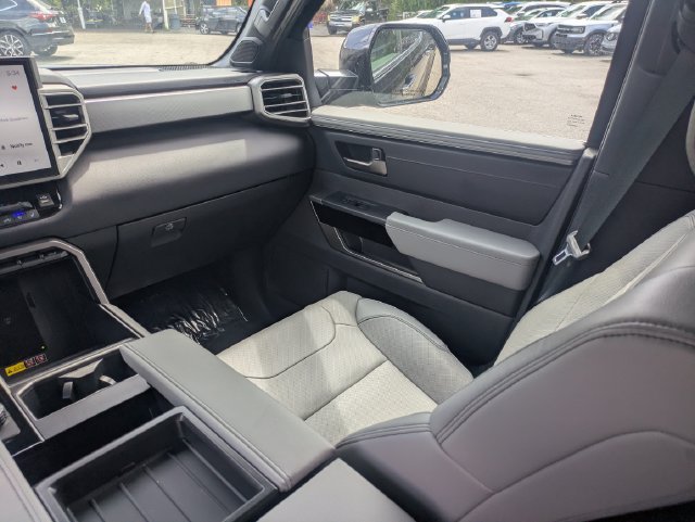 Used 2026 Toyota Tundra Limited RWD image 17