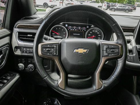 Used 2021 Chevrolet Suburban High Country AWD/4WD image 18