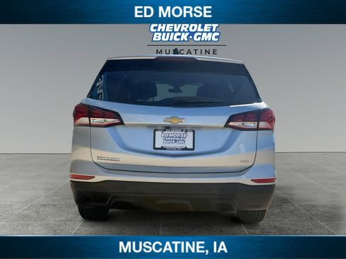 Certified 2022 Chevrolet Equinox LS w/ LS Convenience Package AWD/4WD image 4