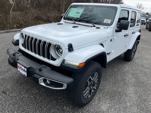 New 2026 Jeep Wrangler Sahara w/ Safety Group image 5