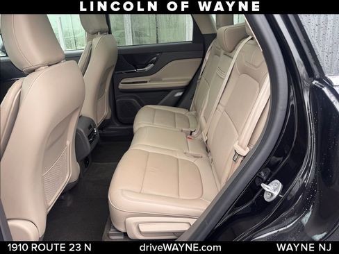 Certified 2022 Lincoln Corsair AWD w/ Premium Package image 21
