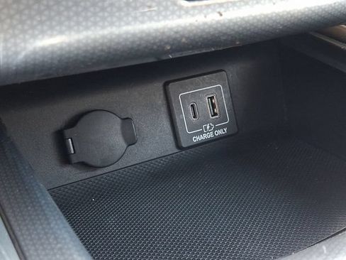 Used 2019 Nissan Pathfinder SL AWD/4WD image 27