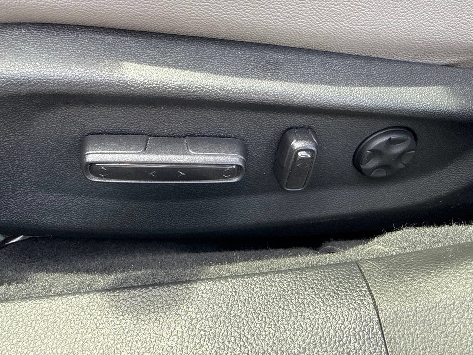 Used 2020 Honda Accord EX-L image 19