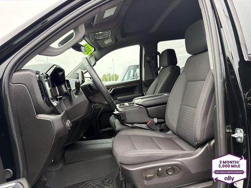 Used 2024 Chevrolet Silverado 1500 RST w/ Z71 Off-Road Package AWD/4WD image 10