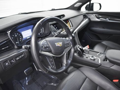 Used 2022 Cadillac XT5 Sportv image 16