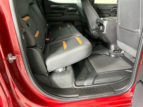 Used 2024 GMC Sierra 1500 AT4 w/ Technology Package image 16