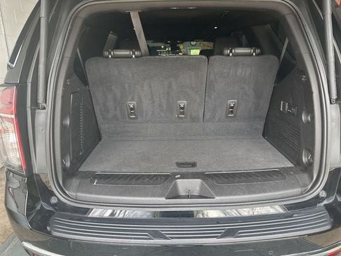 Used 2021 Chevrolet Tahoe LT w/ LT Signature Package AWD/4WD image 19