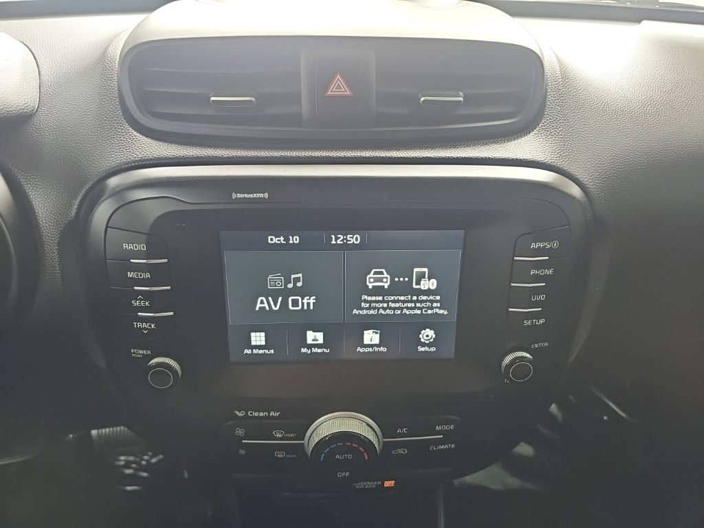 Used 2019 Kia Soul + FWD image 19