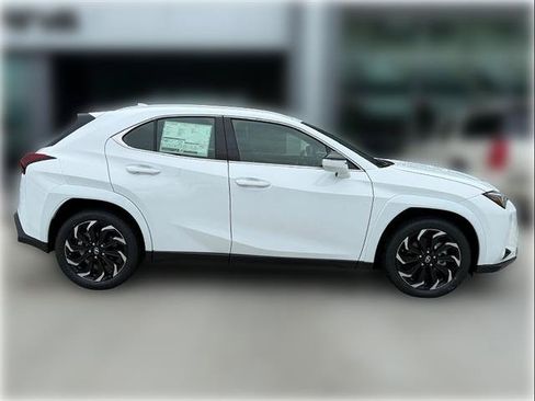 New 2026 Lexus UX 300h FWD image 10