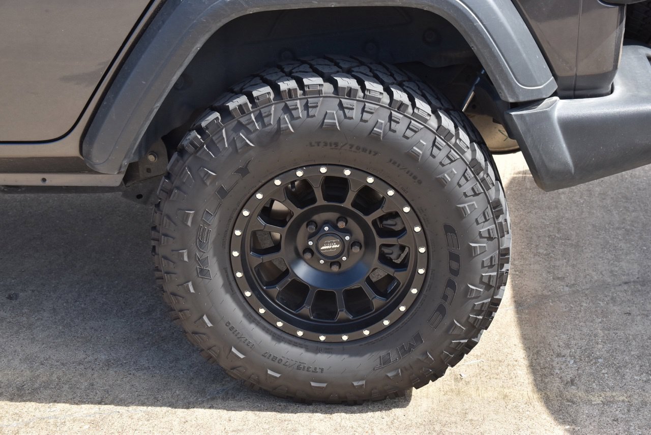 Used 2018 Jeep Wrangler Unlimited Sport AWD/4WD image 11