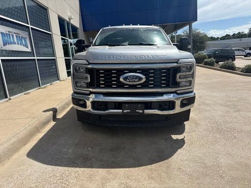Used 2024 Ford F350 Lariat AWD/4WD image 3