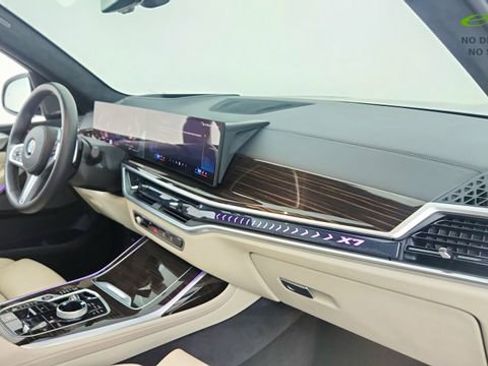 Used 2024 BMW X7 xDrive40i w/ Executive Package AWD/4WD image 22