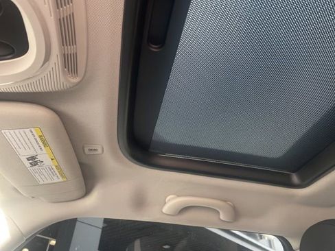 Used 2024 MINI Cooper SE image 17