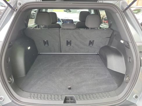 Certified 2025 Chevrolet Equinox LT FWD image 10