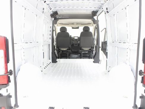 Used 2025 RAM ProMaster 2500 w/ Storage Group image 16