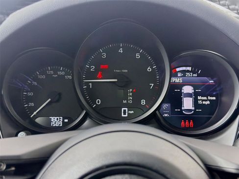 Certified 2025 Porsche Macan image 15