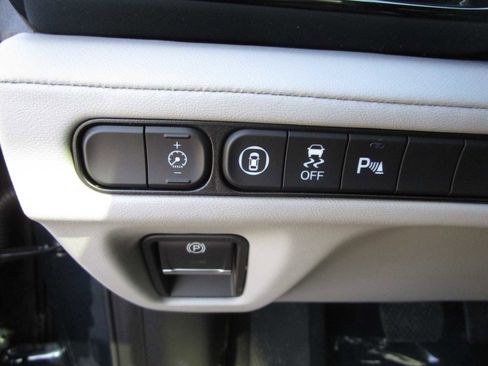 Certified 2025 Acura MDX SH-AWD w/ Technology Package image 15