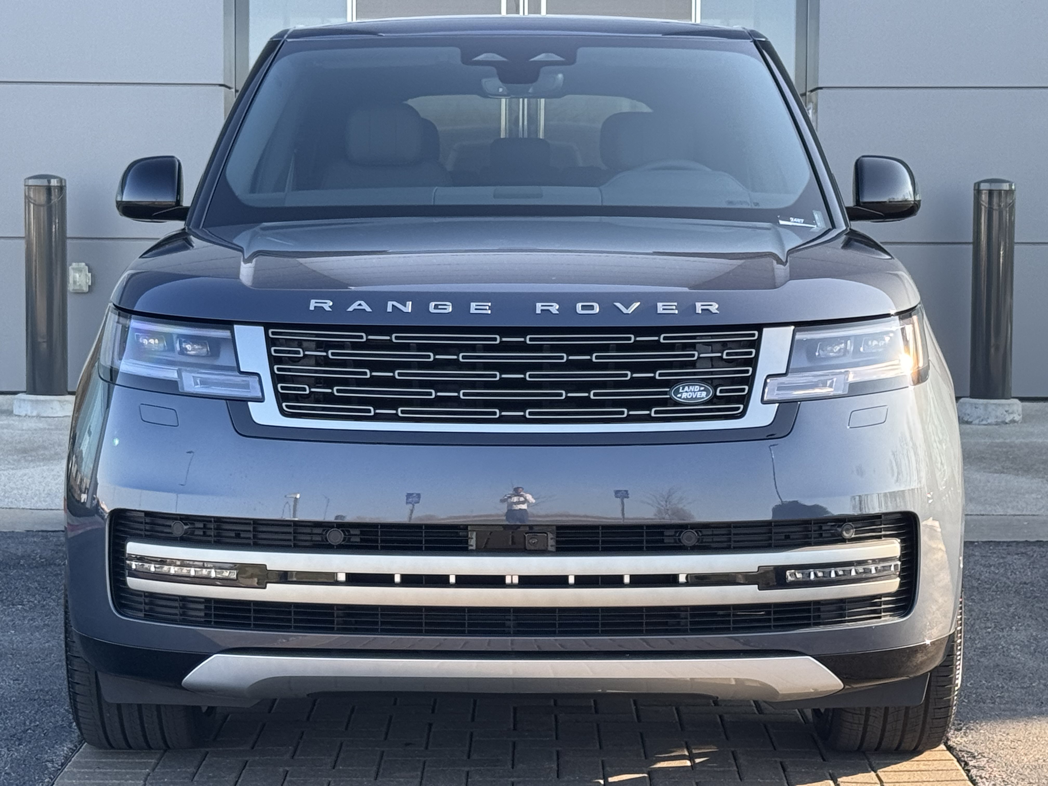 Used 2026 Land Rover Range Rover SE AWD/4WD image 8