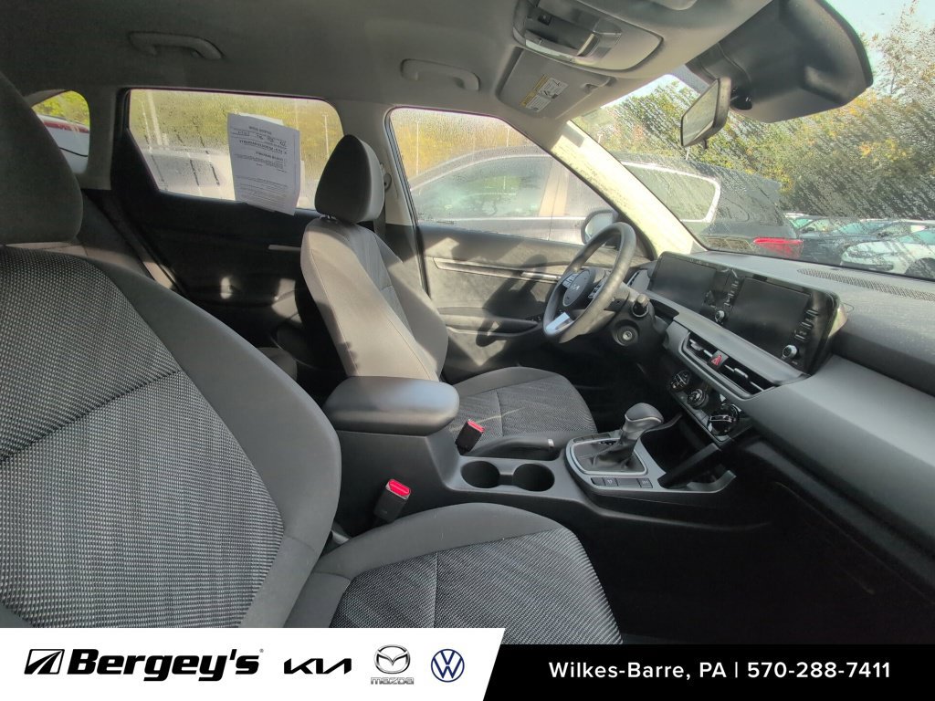 Used 2024 Kia Seltos LX AWD/4WD image 5