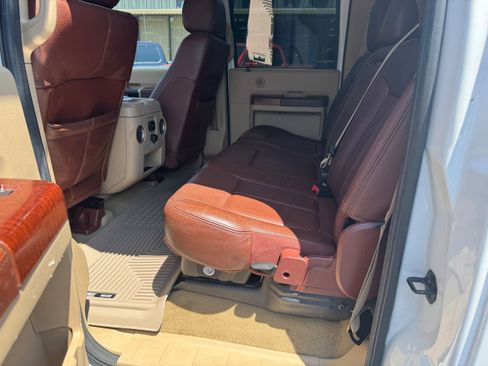 Used 2012 Ford F250 King Ranch w/ King Ranch w/Chrome Pkg image 10