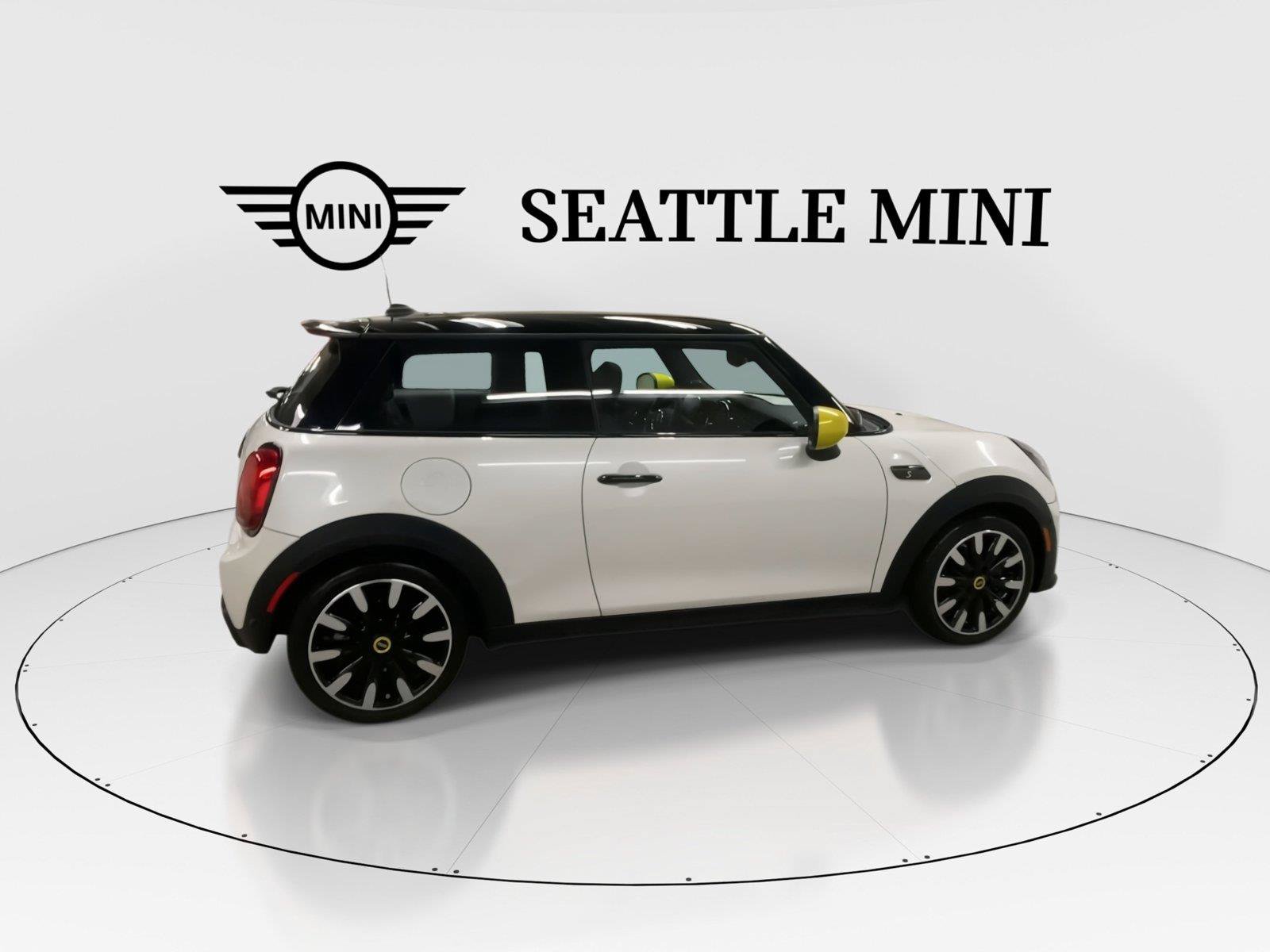Used 2024 MINI Cooper SE FWD image 12