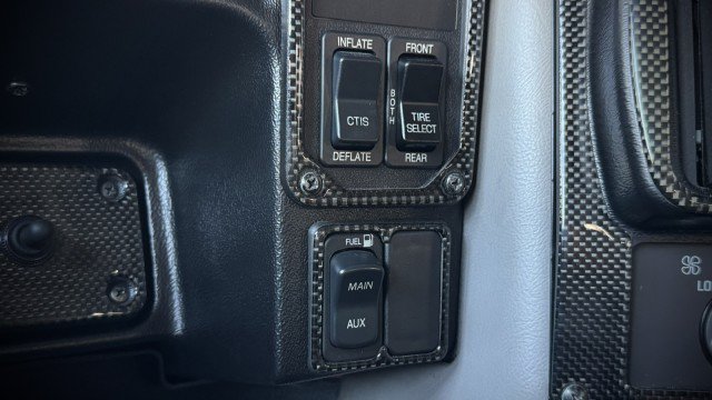 Used 2003 HUMMER H1 4-Door Wagon AWD/4WD image 13