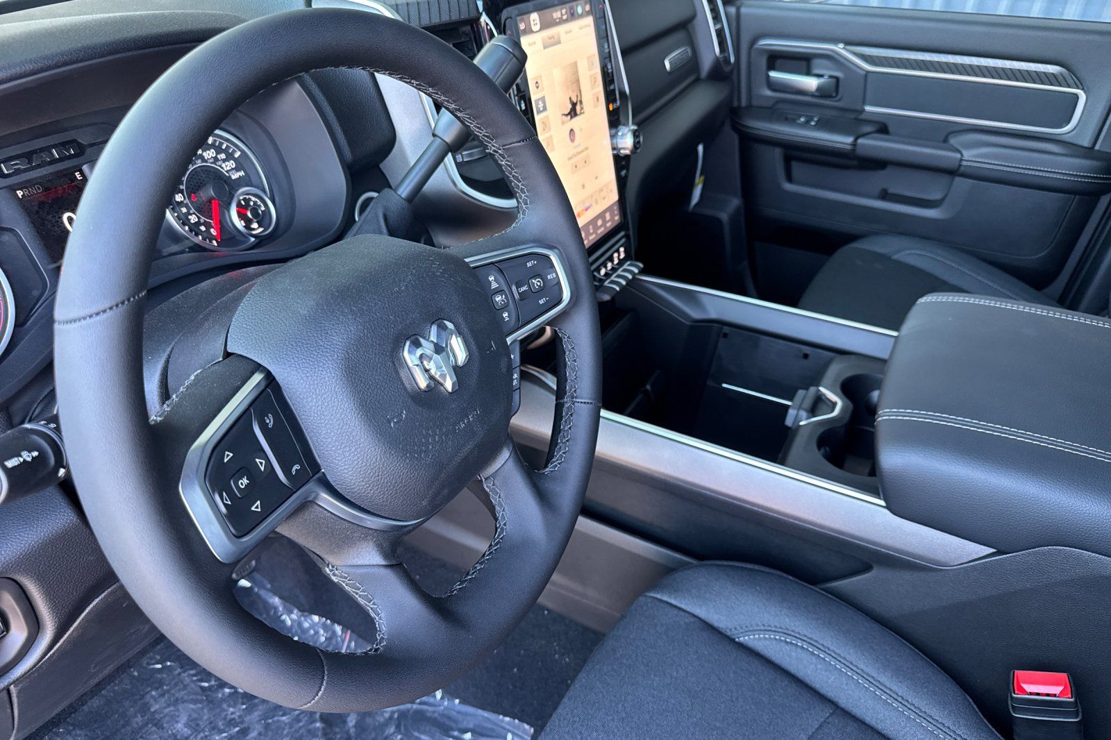 New 2026 RAM 3500 Big Horn AWD/4WD image 9