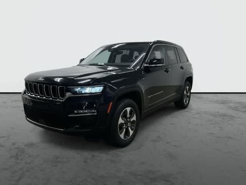 Used 2024 Jeep Grand Cherokee Limited 4xe AWD/4WD image 7