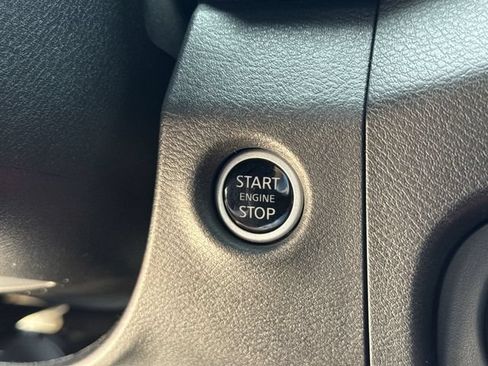 Used 2024 Nissan Frontier PRO-4X w/ Pro Convenience Package AWD/4WD image 17
