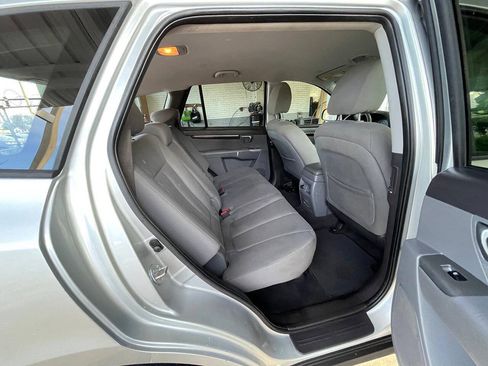 Used 2011 Hyundai Santa Fe GLS FWD image 15