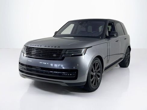 Used 2023 Land Rover Range Rover SE image 1