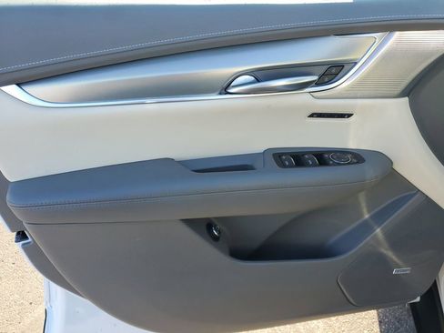 Used 2023 Cadillac XT5 Premium Luxury image 20