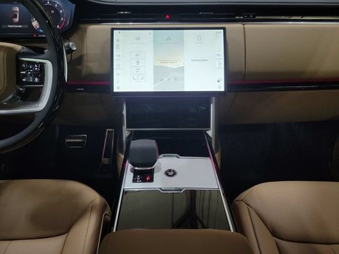 Used 2025 Land Rover Range Rover SE AWD/4WD image 26