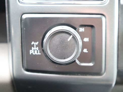 Used 2022 Ford F350 XLT w/ FX4 Off-Road Package image 31