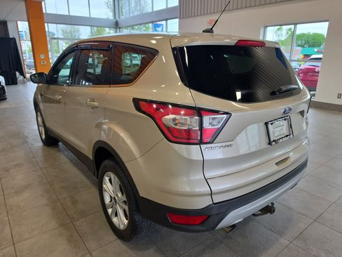 Used 2017 Ford Escape SE AWD/4WD image 11